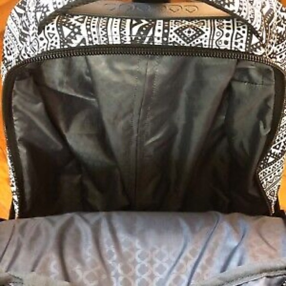J World New York ROLLING BACKPACK, Black and White Print - Picture 11 of 15